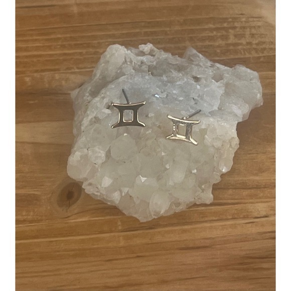 Gold Gemini Zodiac Astrology Sign Post Earrings -Small Boho Glam Chic Gift -New - Picture 15 of 15